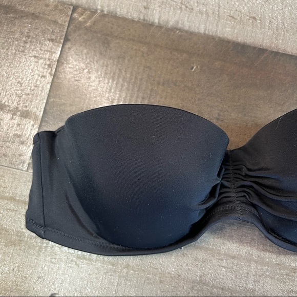Victoria’s Secret Flirt Bandeau Bikini Top 32B - Picture 2 of 9